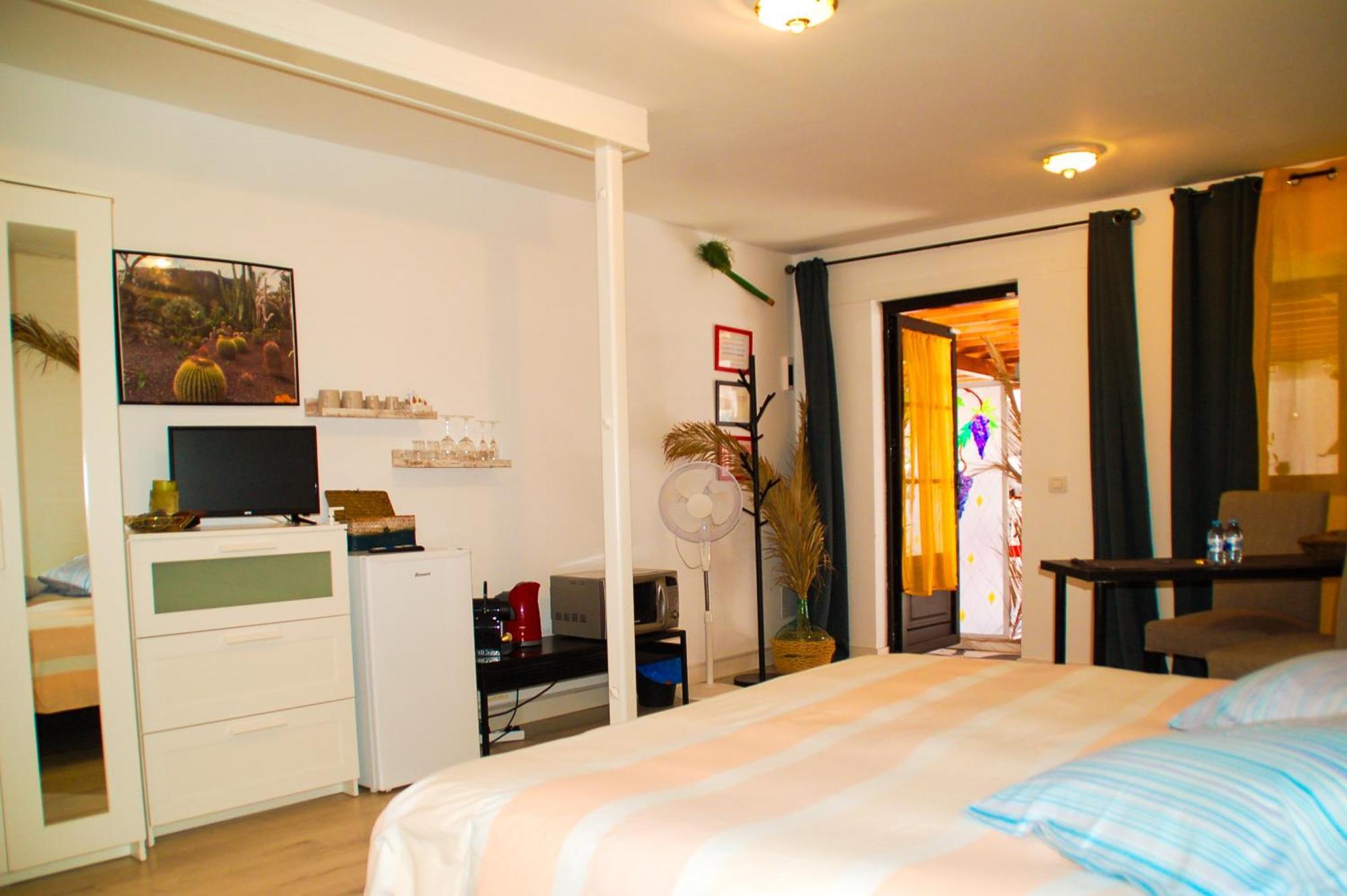 Casa Rural Ga7Colores Only Adult Montana Blanca 外观 照片